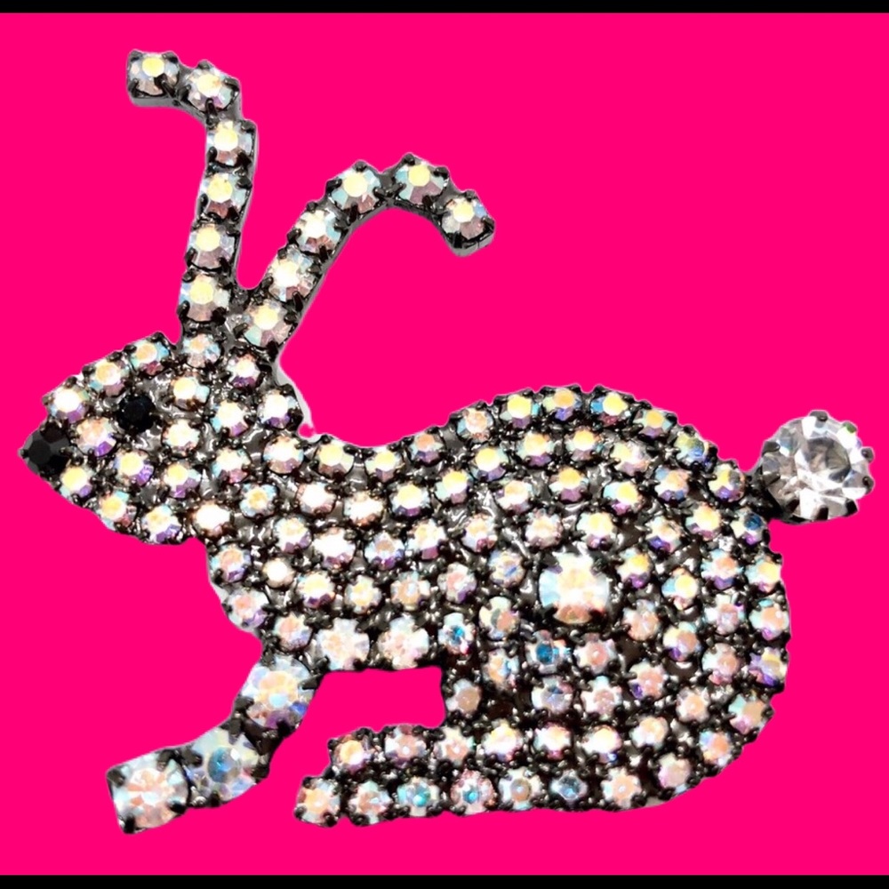 Swarovski Crystal Bunny Rabbit Pin Easter Lapin